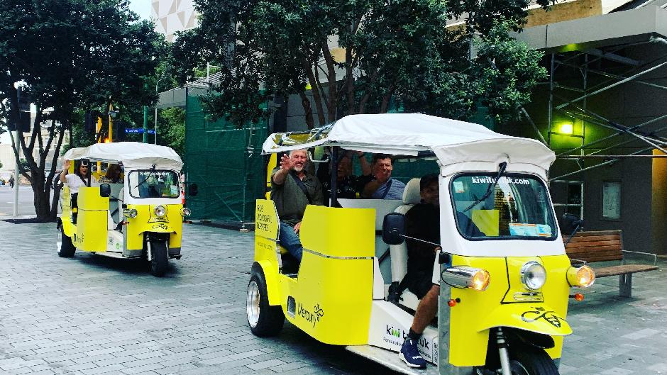 The  “Classic” Tour provides the ultimate tourist experience offering a bespoke private guided tour within our beautiful ‘City of Sails’. We cater to small groups of 2-6 people, each Tuk fits  3 pax.
